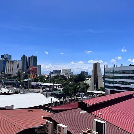 Cebu Grand Hotel Екстериор снимка