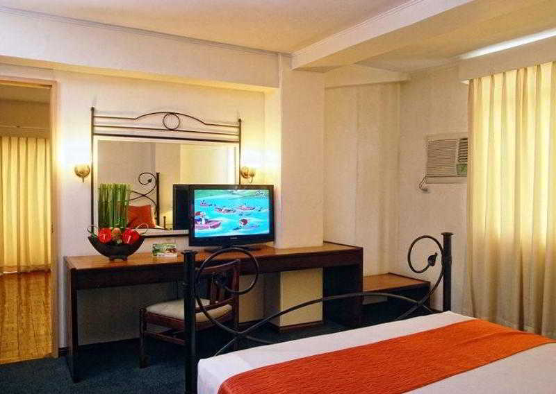 Cebu Grand Hotel Екстериор снимка