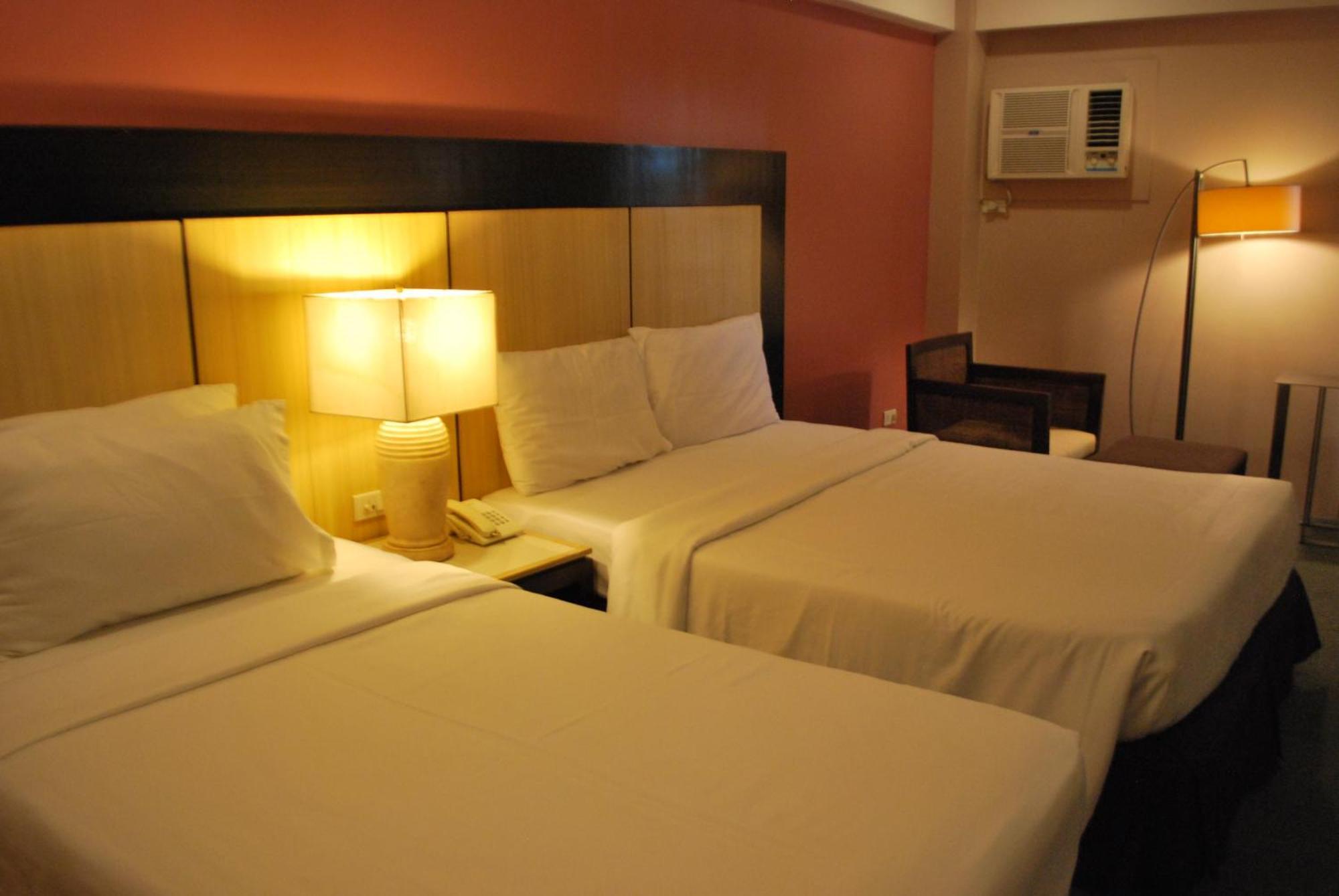 Cebu Grand Hotel Екстериор снимка
