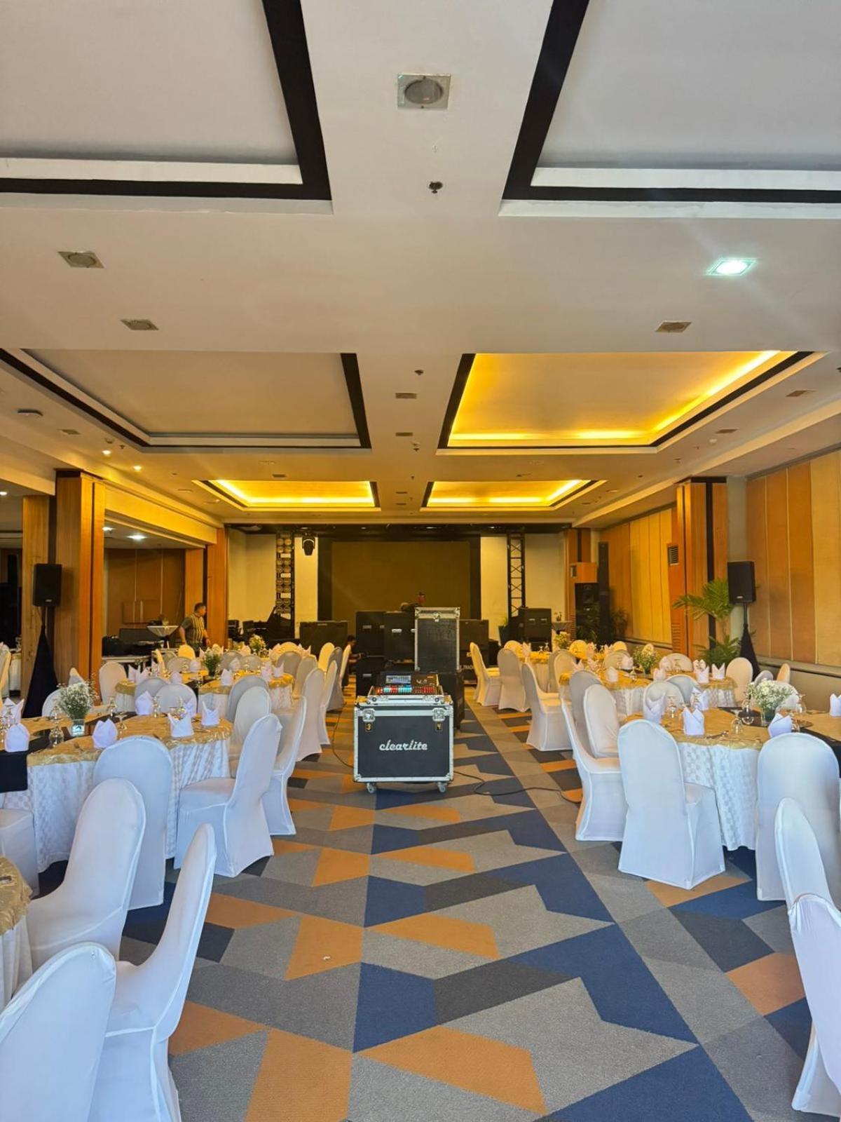 Cebu Grand Hotel Екстериор снимка