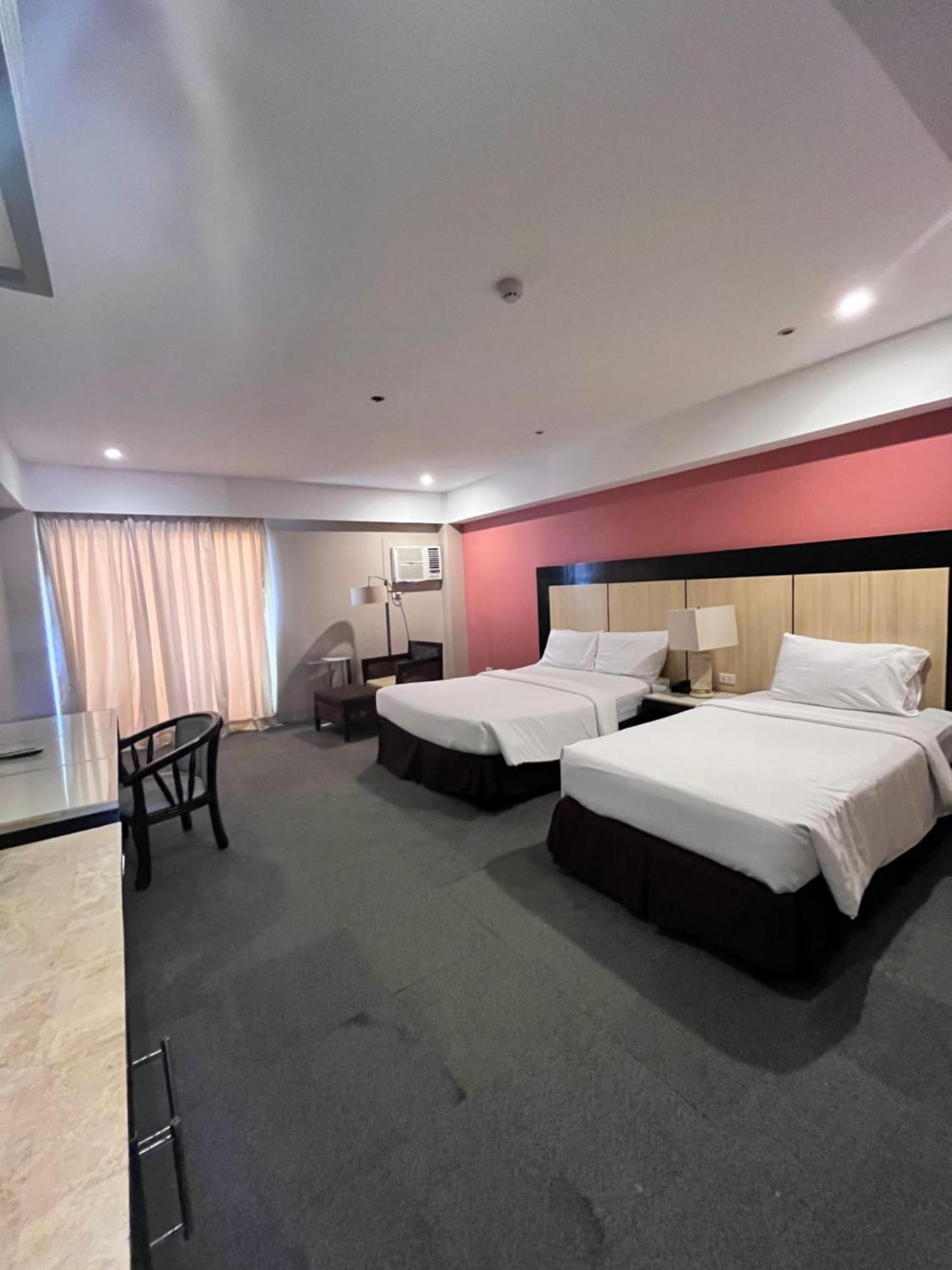 Cebu Grand Hotel Екстериор снимка