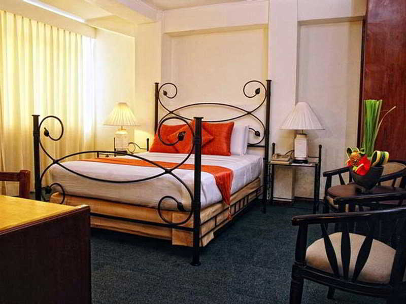 Cebu Grand Hotel Екстериор снимка